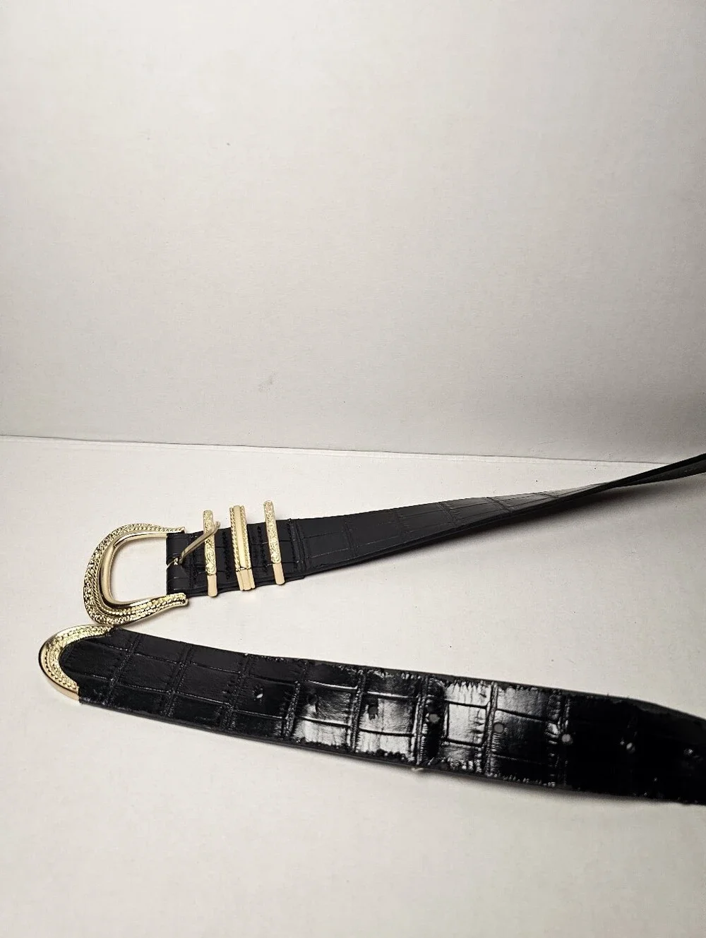 Topshop Faux Croc Black Women's Belt with Decorative Gold Buckle Size S/M 19x15